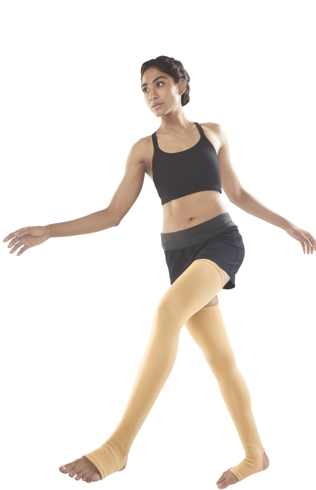Buy Vissco Leg Compression Varicose Vein Stockings For Swollen, Aching  Legs, Pain Relief Stockings, Edema, Sore Legs, Men & Women - Medium (Beige)  Online at Low Prices in India 